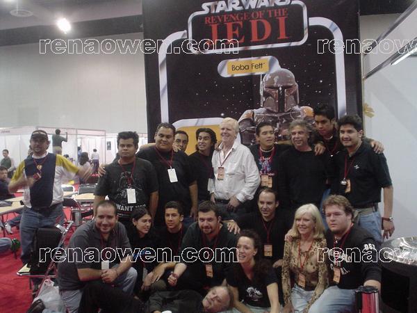 Rena with other guests from the Mexico Toy and Sci-Fi show